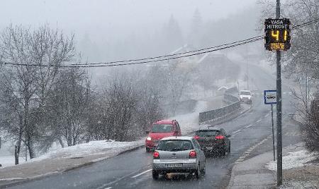 PRIKAZOVALNIK HITROSTI BLOČICE 01 FOTO BOŠTJAN OTONIČAR